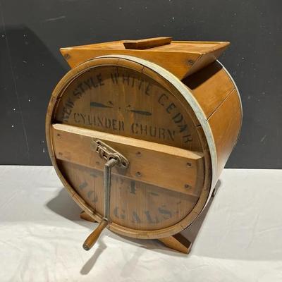 New Style White Cedar Cylinder Churn With Crank Barrel 