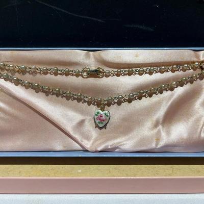 Pearl & Rose Charm Heart Beaded Choker Necklace