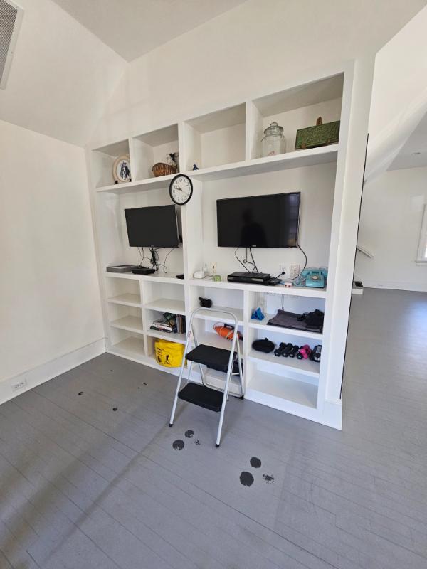 Sale Photo Thumbnail #9