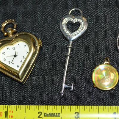 Sale Photo Thumbnail #101