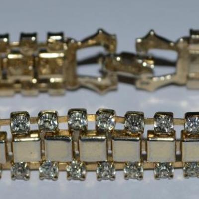 Sale Photo Thumbnail #344