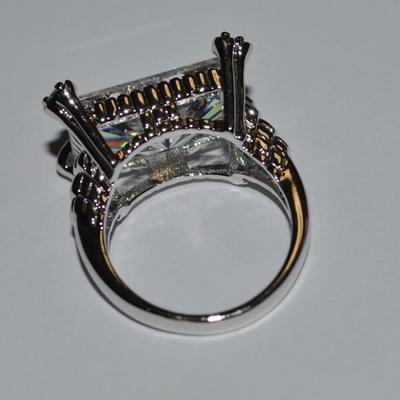 Sale Photo Thumbnail #150