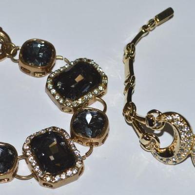 Sale Photo Thumbnail #354