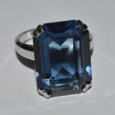 Sale Photo Thumbnail #203