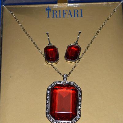 Sale Photo Thumbnail #255