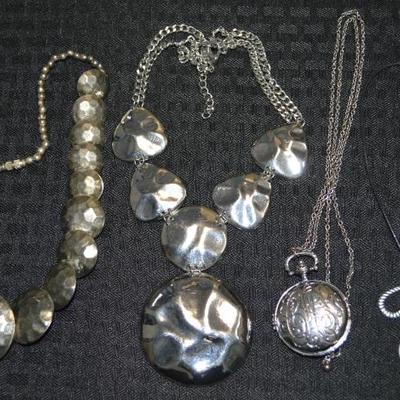 Sale Photo Thumbnail #92