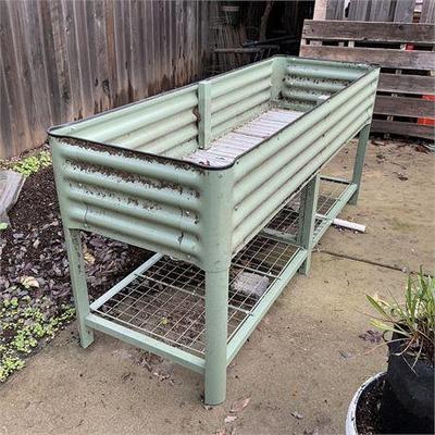 Sale Photo Thumbnail #10: Green Metal Raised Garden Bed Planter __ SPECIAL PICKUP INSTRUCTIONS  READ BEFORE BIDDING ____