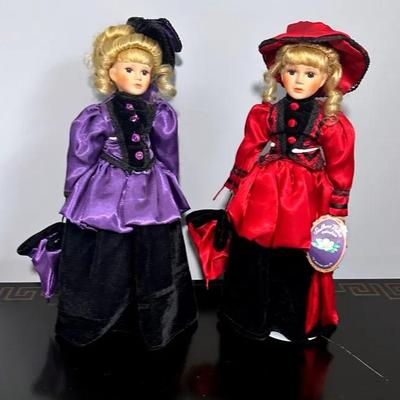 2 Heritage Mint 18in Dolls W/ Stands
