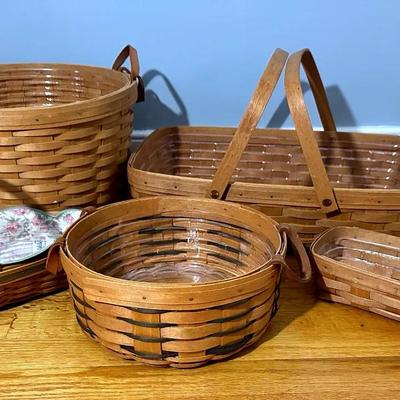 5 Longaberger Baskets W/ Plastic Liners
