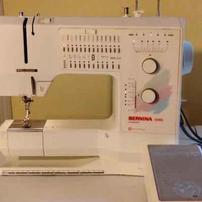 Bernina 1090 Computerized Sewing Machine