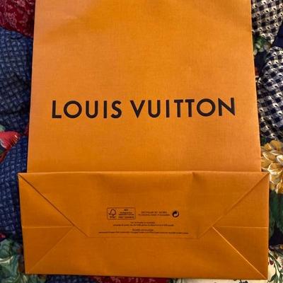 Louie, Louie, Louie, Louie
Louie, Louie, Louie, Lou, I
Louie, Louie, Louie, Louie
Louie, Louie, you're gonna cry