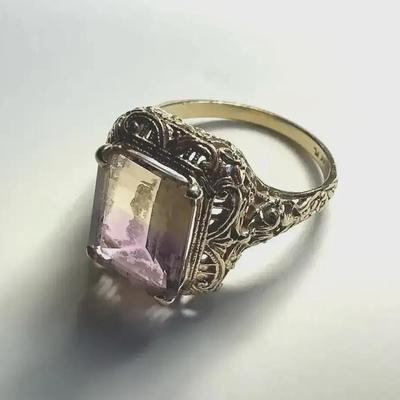 14k Gold Emerald Cut Tourmaline Filigree Ring (Size 8) (4.89 Grams)