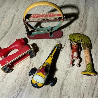 Vintage Tin Toys And Small Tiny Sewing machine 