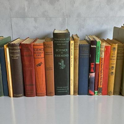 Science Books - Antique & Vintage (LR51)