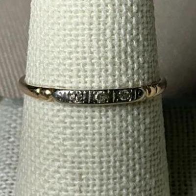 14k Gold & Diamond Antique Wedding Band or Engagement Ring