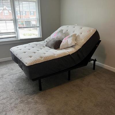 Sale Photo Thumbnail #42