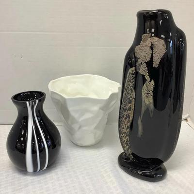 Trio Of Decorative Vases 