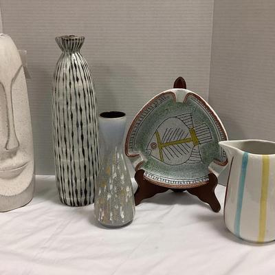 Mid-Century And More 5 Pieces