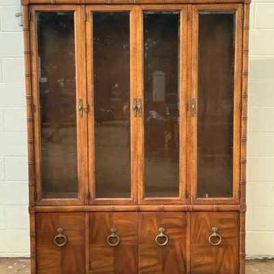 Heritage China Cabinet 