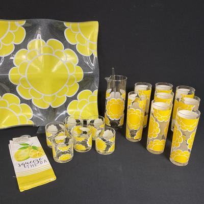 Vintage Colony Yellow Flowers Glass Pitcher Set