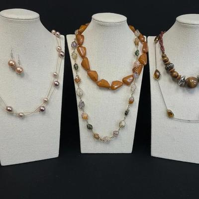 Wood And Stone Accessories 