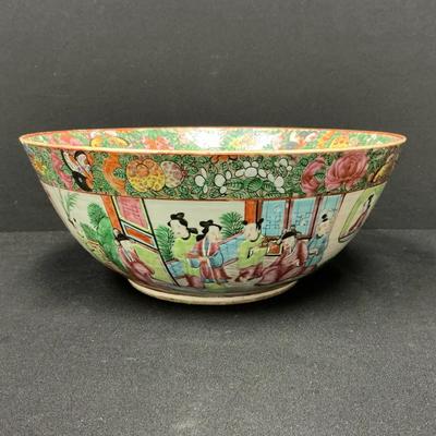 Large Antique Medallion Chinese Porcelain  Bowl