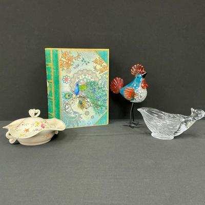 Blown Glass Rooster And Decor Friends