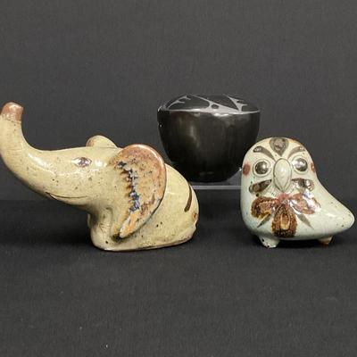 Art Of The Southwest - Figurines And A Vase