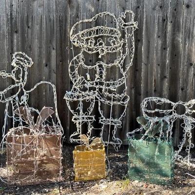 Lighted Outdoor Christmas Decor