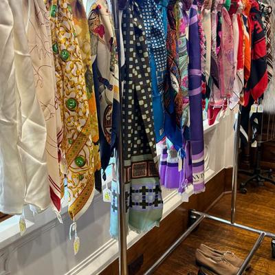 Sale Photo Thumbnail #140