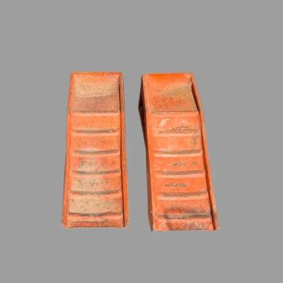 Set of two - Metal Vehicle Ramps
