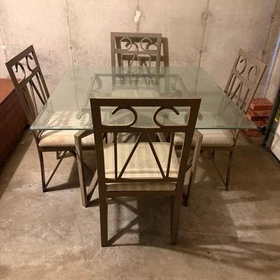 Outdoor Patio Glass Top Table & 4 Cushioned Chairs