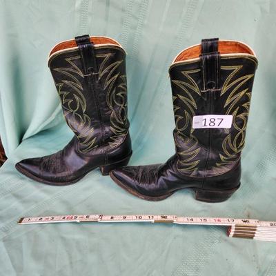 Sale Photo Thumbnail #566