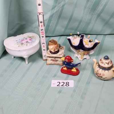 Sale Photo Thumbnail #662