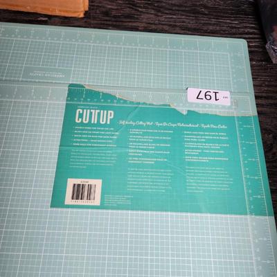 Sale Photo Thumbnail #593