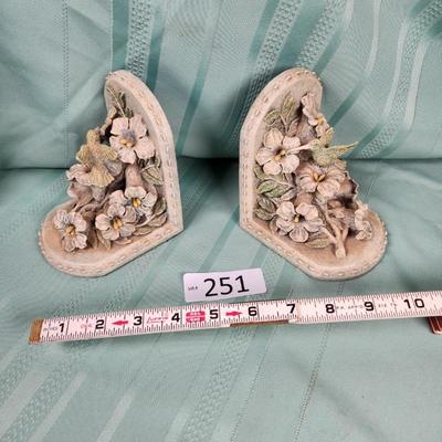 Sale Photo Thumbnail #718