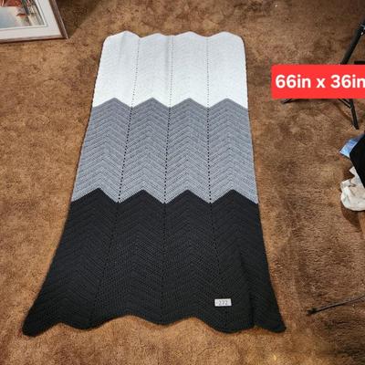 Sale Photo Thumbnail #774