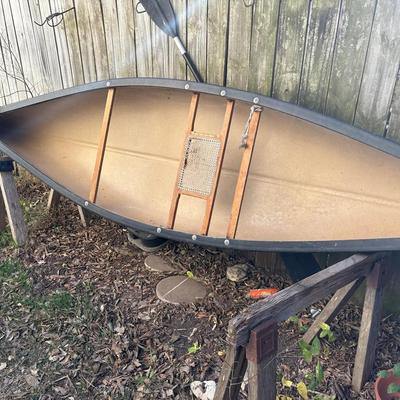 12 Ft Old Town Fiberglass Canoe, Discovery 119x Model 