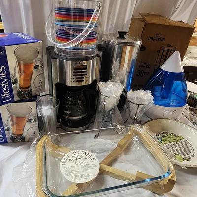 Coffee Pot, Humidifier, Drinking Glasses 