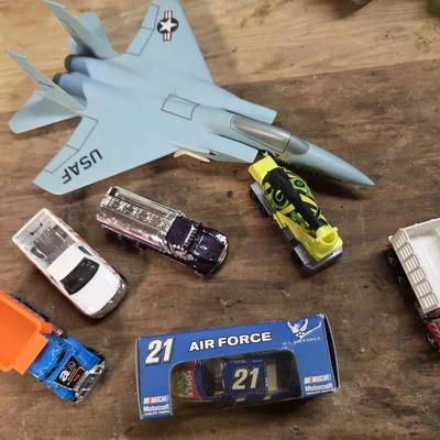 21 Airforce Die-cast Replica, Hotspot Wheels, & Air Force Jet