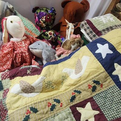Afghans, Bedspread & Plush Animals