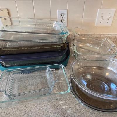 12 Pieces Pyrex, PYREX And Anchor Hocking Baking Pans