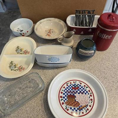 Mixed Lot Kitchen Decor Coffee Holder Napkin Holder Pie Dish