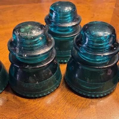 Set Of 5 Vintage Hemingray No. 42 Glass Insulators Aqua Blue/Green Color