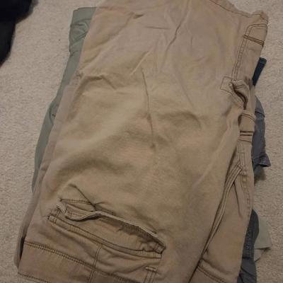 Men's Slacks & Shorts 38-40