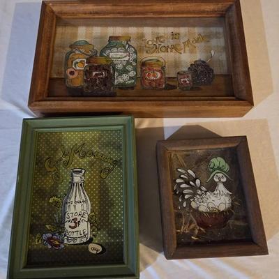 Vintage Country-Style Decorative Collectibles Shadowbox Style