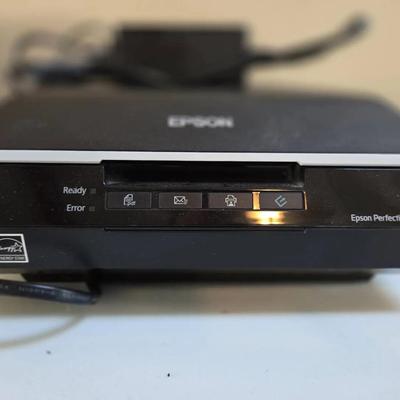Epson V550 Photo Scanner Model J525B