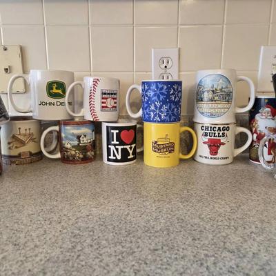 Novelty John Deere, Chicago Bulls, Mustard Museum And Other Coffee Mugs