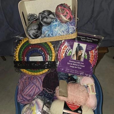 Lots Of Yarn & Looms Sets