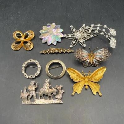 Vintage Brooches 
